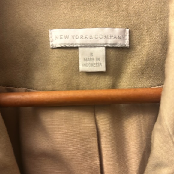 Khaki trench coat - Picture 2 of 6